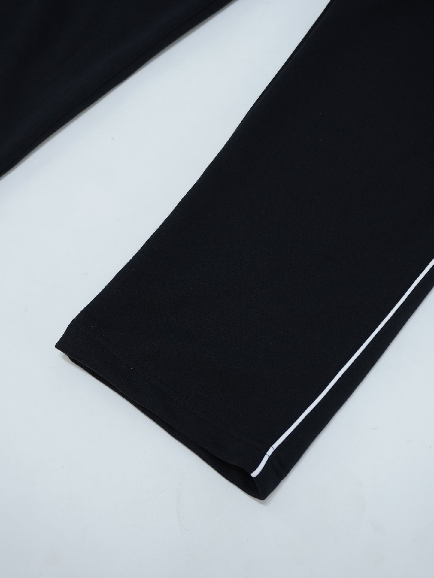 Black - Wide leg jogger pants