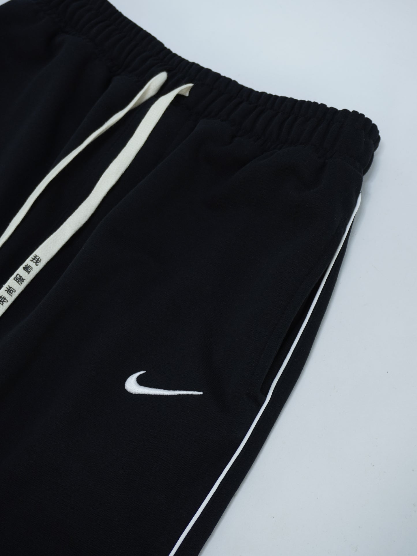 Black - Wide leg jogger pants