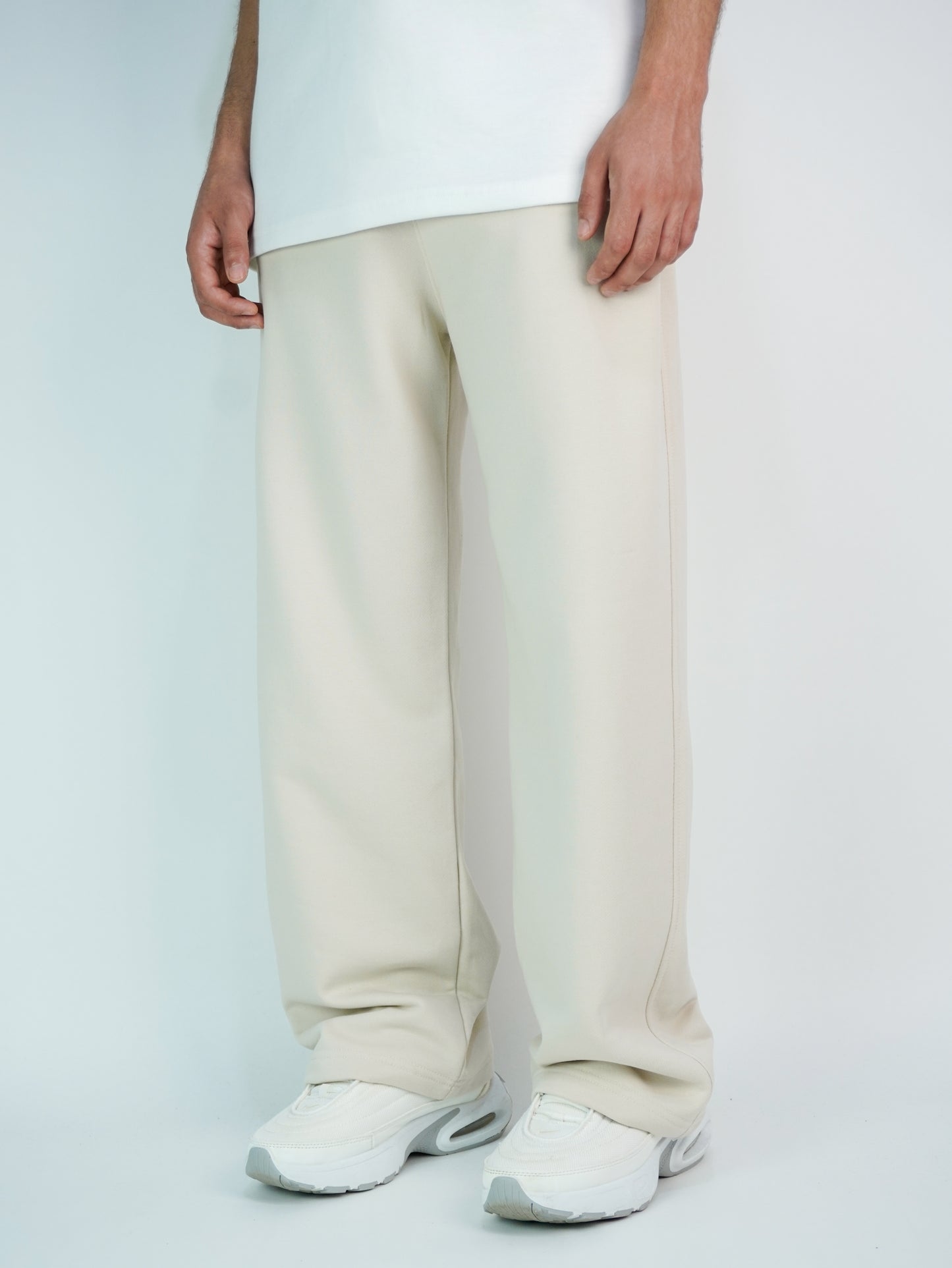 Biege - Basic baggy pants