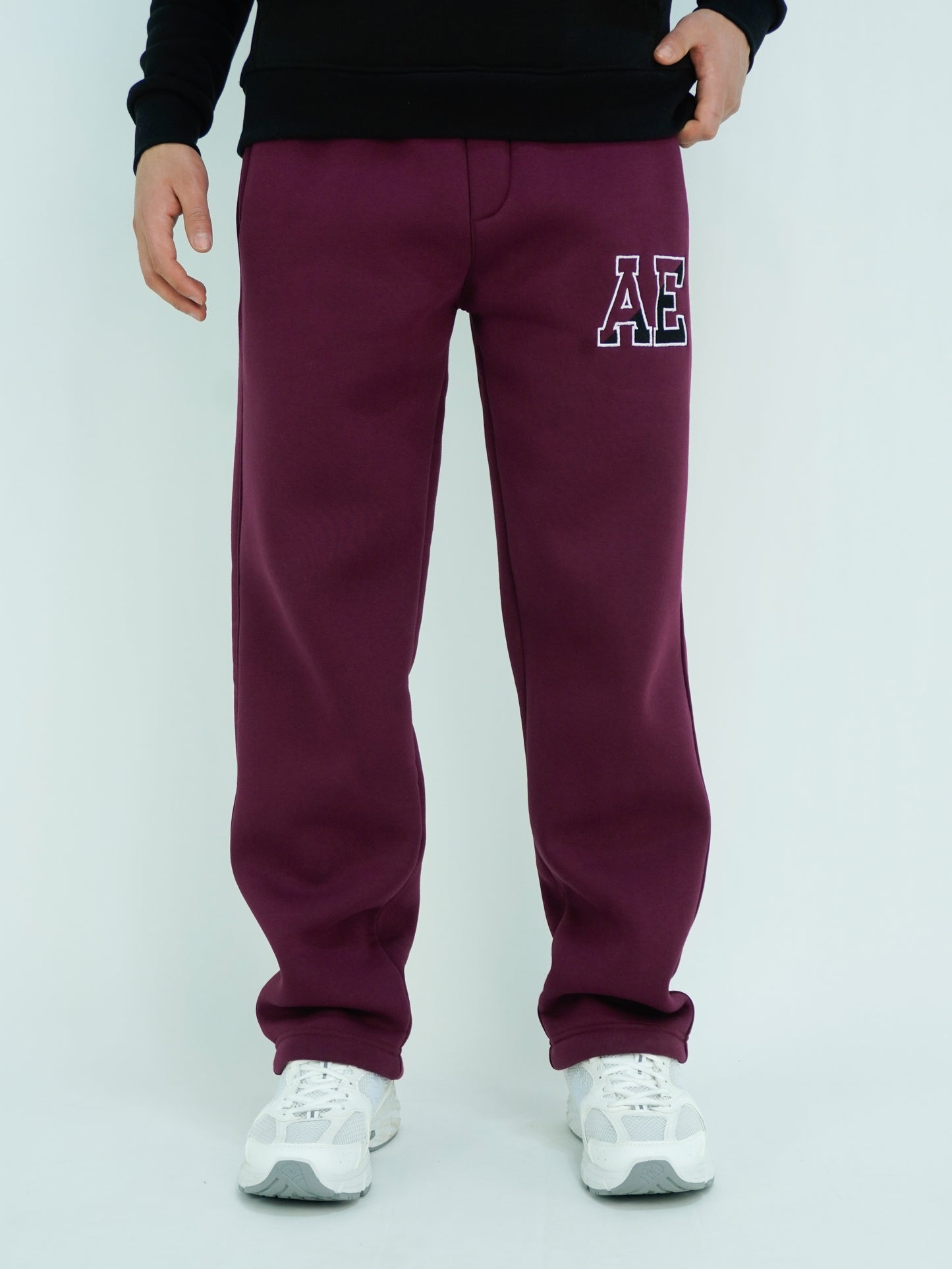 AE wide-leg jogger