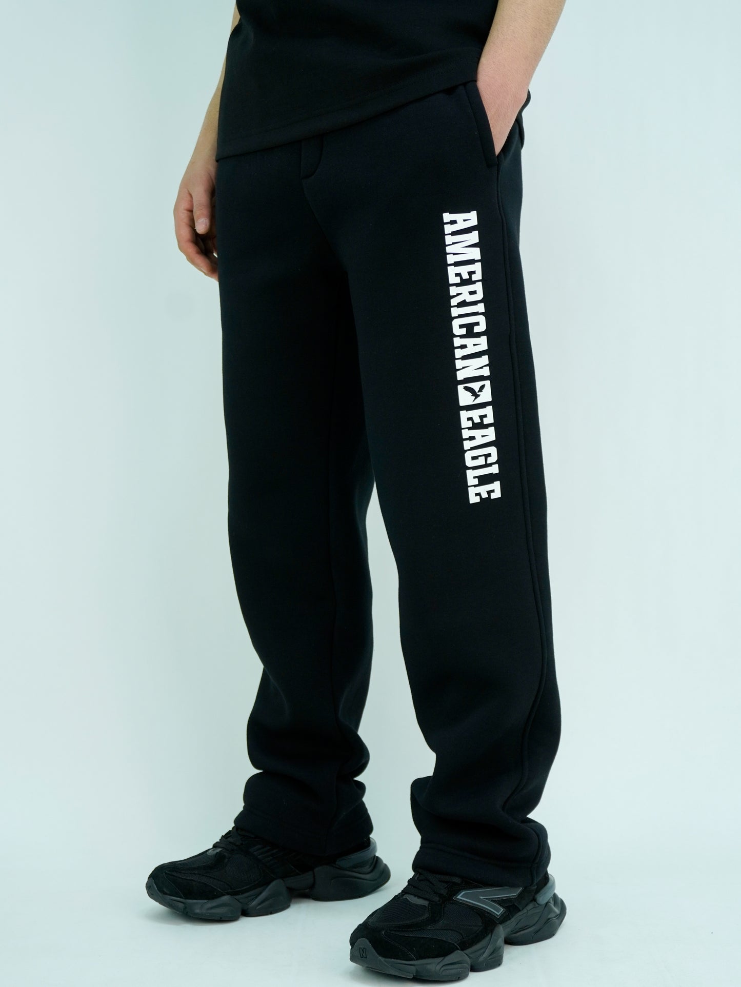 Black - AE Rubber jogger
