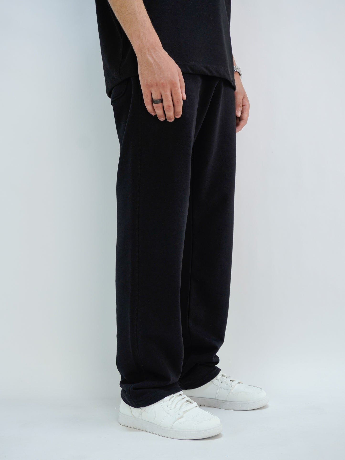 Black - Basic jogger pants