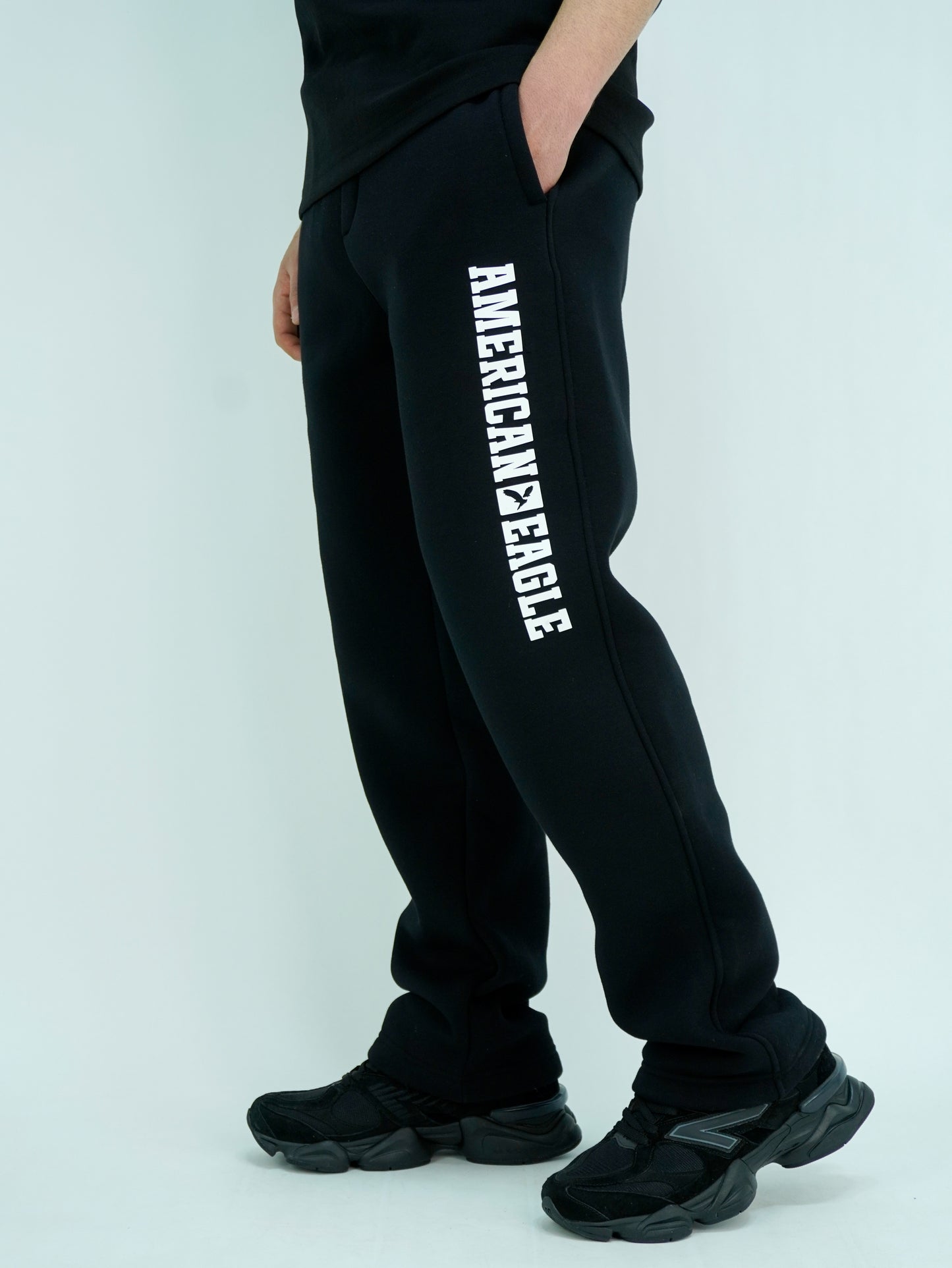 Black - AE Rubber jogger