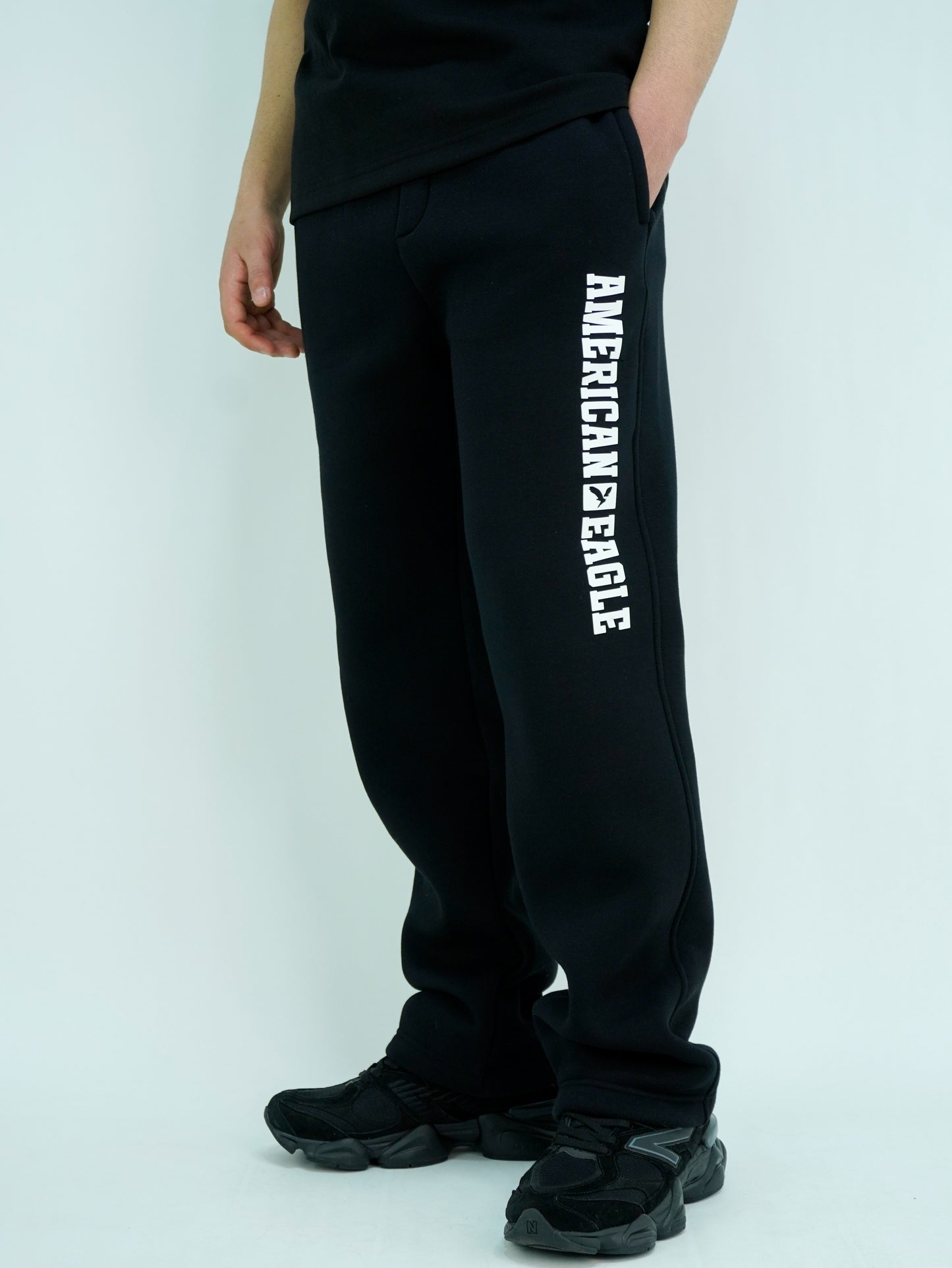Black - AE Rubber jogger