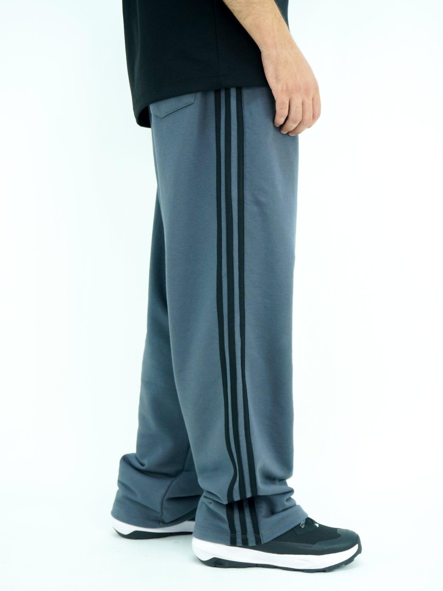 Slate grey - Three line jogger