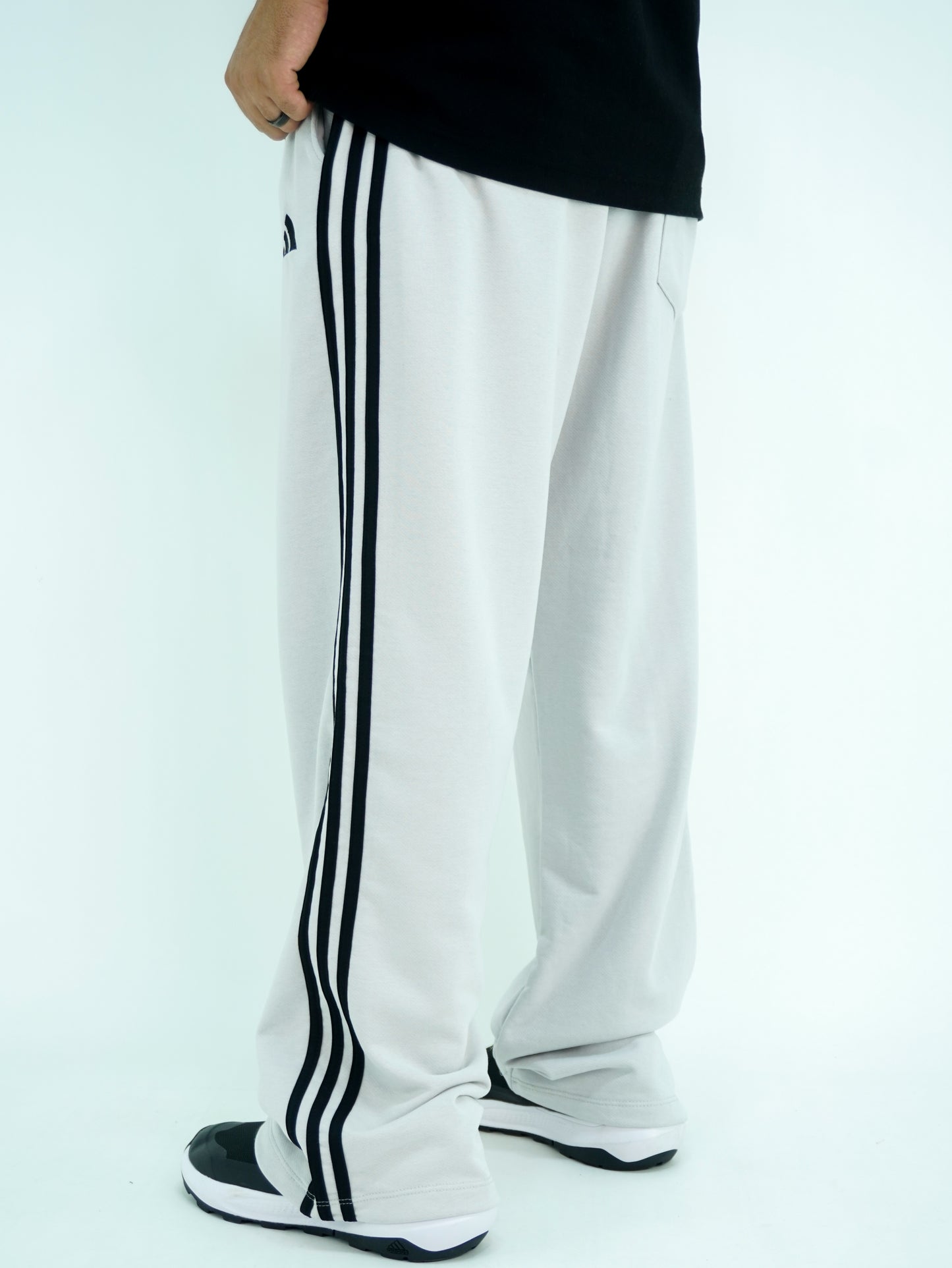 Dusty grey - Three line jogger