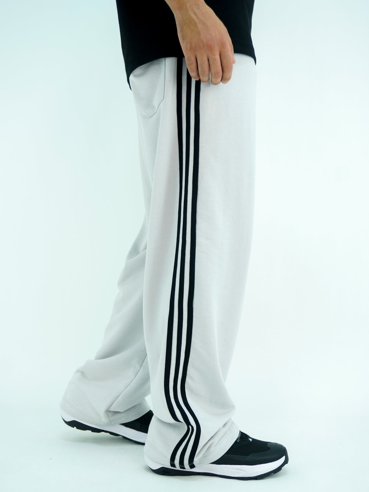 Dusty grey - Three line jogger