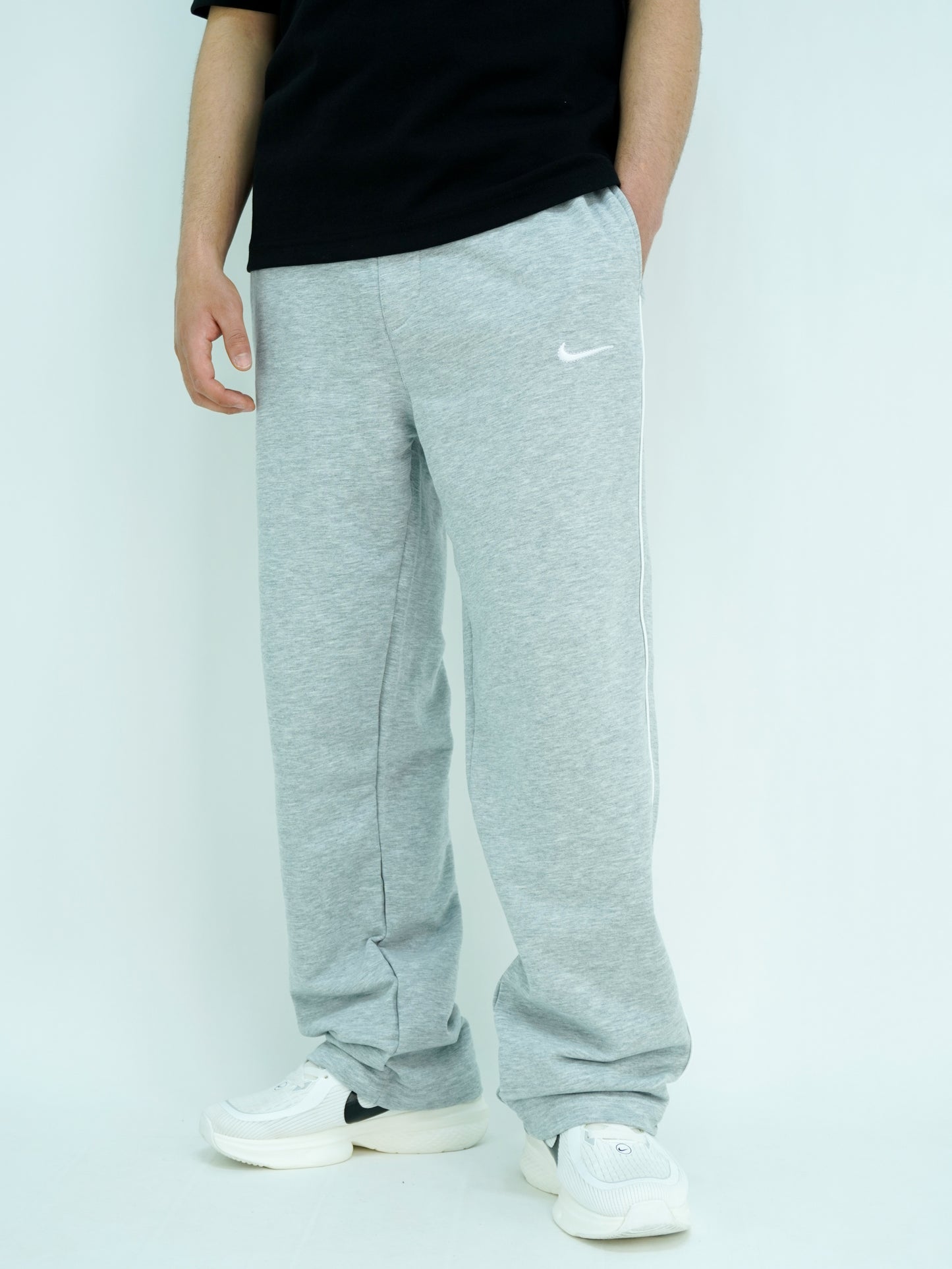 Black - Wide leg jogger pants