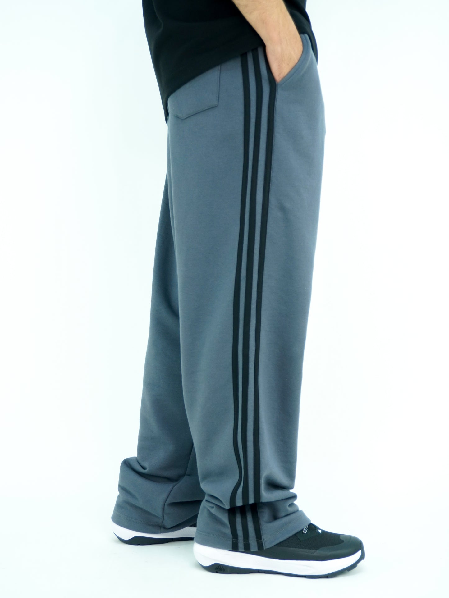 Slate grey - Three line jogger