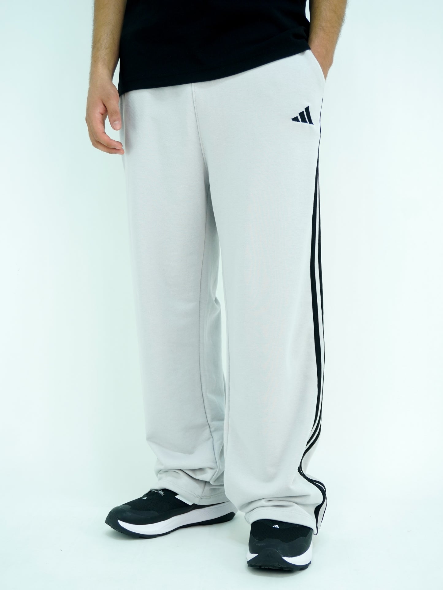 Dusty grey - Three line jogger